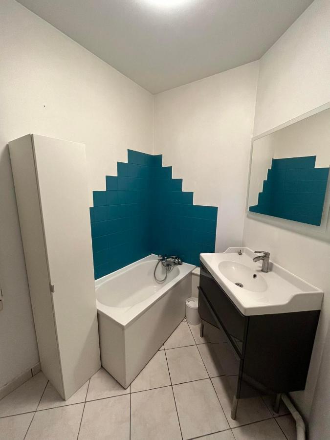 La Brique Rouge - Maison 66 M2 Avec 2 Chambres Lille Exteriér fotografie